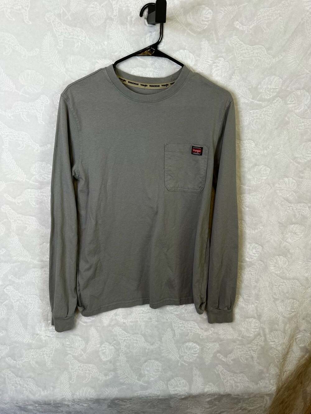 Wrangler Workwear Long Sleeve Pocket T-Shirt Gray Size S (34-36)